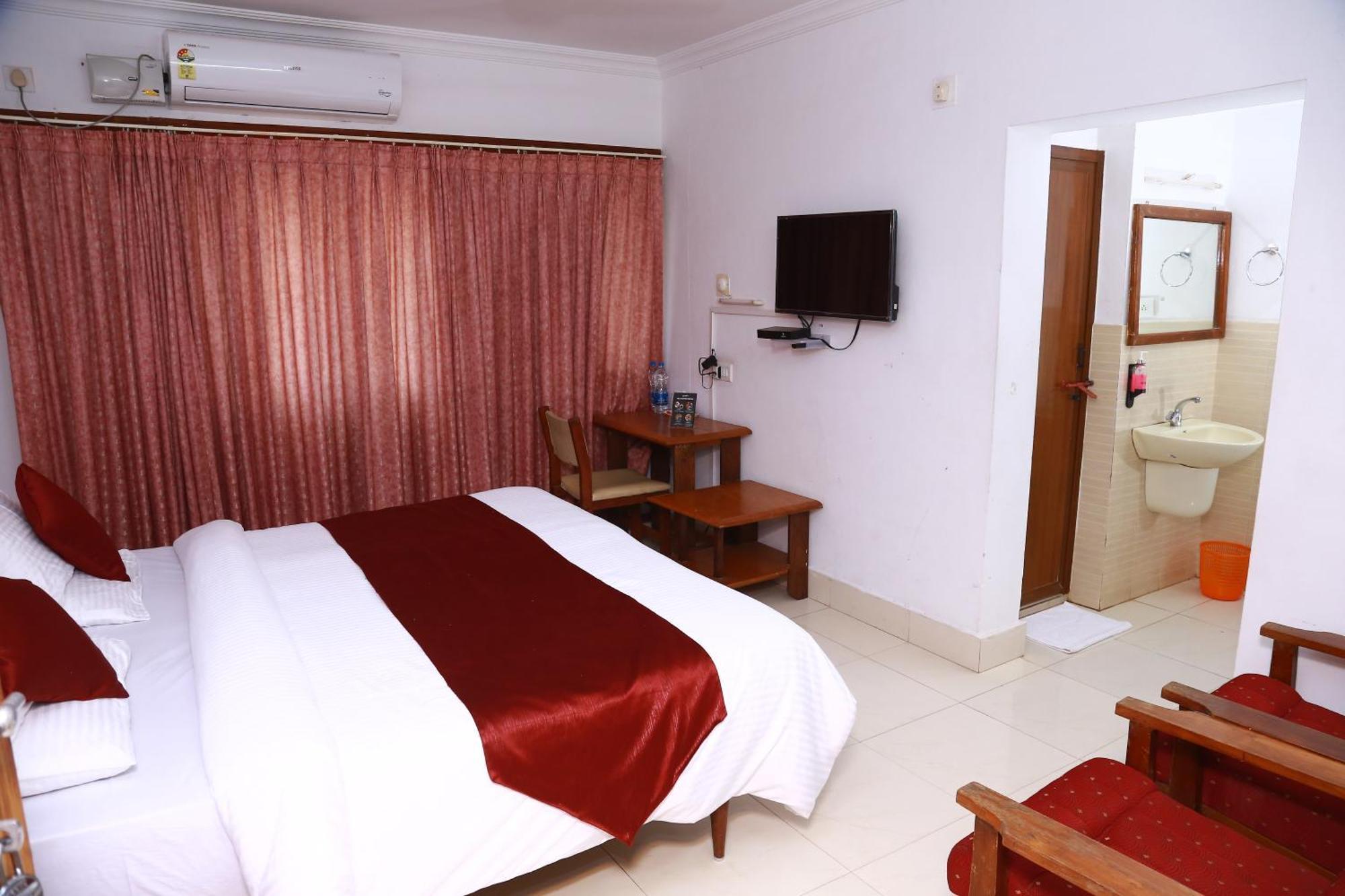 Hotel Nandanam Guruvāyūr Екстериор снимка